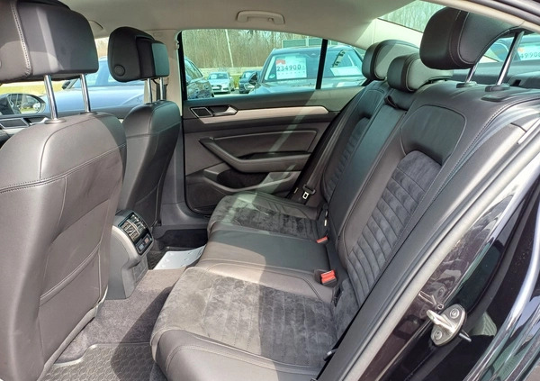 Volkswagen Passat cena 79900 przebieg: 102858, rok produkcji 2017 z Wolbórz małe 466